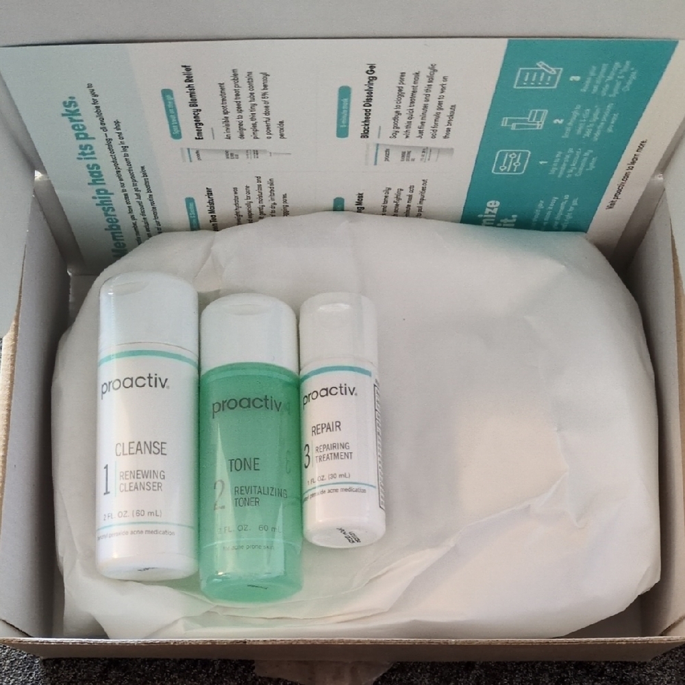 Proactiv White and Green Cleanser & Exfoliant Set